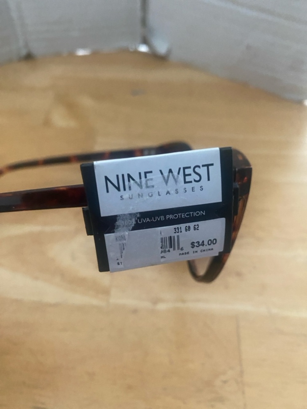 Nine West cat eyeTortoiseshell Women's Sunglasses - Eco-Friendly NWT - Picture 4 of 5